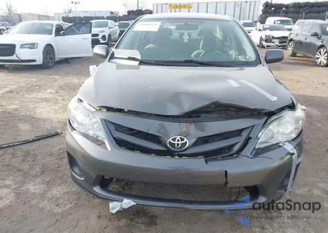2013 Toyota Corolla L z USA, uszkodzony, nr VIN 5YFBU4EE3DP189666